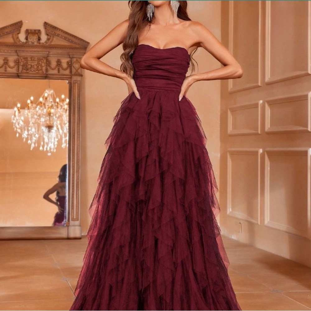 Burgundy Preppy Womens Solid Ruched Tube Wedding Dress - Picture 2 of 5